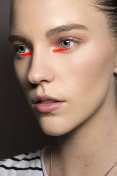 orange-red Drag Make-up, Runway Beauty, Fresh Makeup, Runway Makeup, Makijaż Smokey Eye, Beauty Hair Makeup, Bob Hair