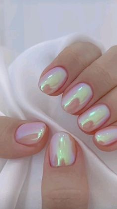 Opalescent Nails, Unghie Nail Art, Milky Nails, Colorful Nails, Feminine Care, Oc Ideas, Minimalist Nails, Nail Inspiration