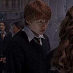 harry potter and hermione's hogwarts scene from the movie fantastic beasts