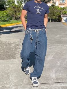 Embrace the relaxed vibe of a baggy jeans outfit. Perfect for laid-back days, they're the cornerstone of effortless street style. Down Town Boy Outfits, Brat Birthday, Grant Aesthetic, Downtown Boy, Baggy Jeans Outfit, Jeans Outfit Men, Blue Jean Outfits, Street Style Outfits Men