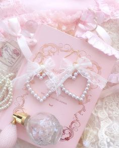 Pearl Heart White Lace Bow Earrings (Dangle / Clip On) , Romantic Angelic Jewelry Cute Earrings  ♡ Heart approx 4cm Soft Pink Theme, Baby Pink Aesthetic, Girly Room, Jewelry Cute, Pearl Heart, Earrings Heart, Pastel Pink Aesthetic, Pink Girly Things, Pink Vibes