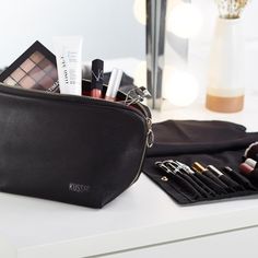 Travel Cosmetic Bag Organizers, Makeup Bag Organizer, Makeup Travel Bag, Vibrant Makeup, Brush Organizer, I Can Only Imagine, Makeup Train Case, The Best Makeup