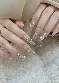 cg Nail Xmas, Noel Nail, Christmas Nails Trendy, Nail Sang, New Year Nails, Fancy Nail Art, Usa Nails