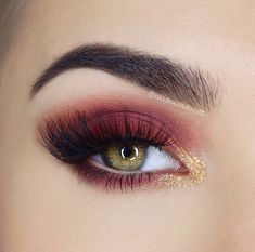 Nabla Cosmetics, Burgundy Makeup, Make Up Gold, Trendy Eyeshadow, White Eyeshadow, Makeup Tutorial Eyeshadow, Shimmer Eyeshadow