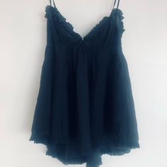 This Is A Beautiful Set By Vanessa Bruno That Was Purchased A Size Too Small And So..Never Worn. 100% Silk. Size 2 Designer Would Suit A Us 0/2 Best. Chic V-neck Sleep Camisole, Chic Sleepwear With Built-in Bra For Loungewear, Black Tank Top For Summer Sleepwear, Black Tank Top For Sleep In Summer, Chic V-neck Camisole For Sleep, Chic Night Camisole For Spring, Summer Date Night Lace Trim Camisole, Feminine Summer Night Tops, Cotton Spaghetti Strap Camisole For Night Out