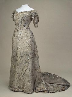 Блестящая карьера пайетки - Ярмарка Мастеров - ручная работа, handmade Empress Alexandra, Alexandra Feodorovna, Court Dresses, Edwardian Dress, Old Dresses, Antique Dress, Vintage Gowns, Vestidos Vintage, Old Fashion