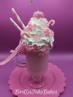 Pink Holiday Dream Sundae. Fake Bake, Faux Sundae. Visions of pink, whipped topping, gingys, candy canes, gum drops, topped with a glittered pink cherry on top in a beautiful glass mug. It would look beautiful all winter in your kitchen, coffeebar or on a large tiered tray. It is unique and whimsical. It would makethe perfect holiday gift!  *Not Edible* *Display items not included* *Approximate measurements are 4.50 inches wide by 9.5 inches tall* Diy Whipped Cream, Fake Desserts, Christmas Headpiece, Diy Drinks, Products Photography