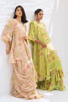 Leena (B) – Sania Maskatiya International Pakistani Drama Outfits, Abaya Models, Sania Maskatiya, Desi Fits, Coord Sets, Afghan Wedding, Indian Women Fashion, Pakistani Formal Dresses, Traditional Suit