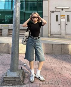 GO on my tik tok:0verl00ked #outfit #streetwearoutfitsmen #baggyoutfit #outfitinspo #streetwear #fashion #baggy #outfitmen Baggy Fits Women Streetwear, Baggy Casual Outfit, Baggy Jeans Outfit Girl, Girl Baggy Outfits, Baggy Clothes Outfit Women, Baggy Girls Outfit, Casual Baggy Outfits, Girls Baggy Outfits, Baggy Style Woman