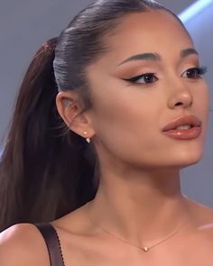 Ariana grande Sherilyn Fenn, Maquillage On Fleek, Ariana Grande Cute, Ariana Grande Photos, Irina Shayk, Natalie Portman, Celebrity Makeup