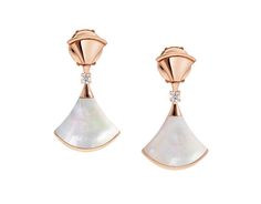 Divas Dream Earrings In 18 Kt Rose Gold Set With Mother-of-pearl And Diamonds. Earrings Bvlgari, Bvlgari Divas Dream, Bvlgari Fragrance, Bvlgari Earrings, Dream Earrings, Bulgari Jewelry, Dream Bracelet, The Bling Ring, Girls Stuff