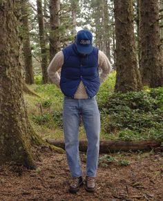 Tarah Dewitt, Vest Outfits Men, Mens Fall Outfits, Fall Outfits Men, Mens Fashion Streetwear, Winter Outfits Men, Vintage Vest, Cool Outfits For Men