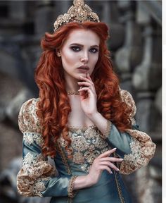 High Fashion Photography, Fantasy Photography, Queen Dress, Red Hair Color, Gothic Girls, 인물 사진, Fantasy Fashion, Cosplay Wigs, Red Lace