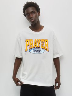 MODEL: 185CM TALL AND SIZE XL PRAYER CHANGES THINGS. MATTHEW 7:7-8 ; ASK, AND IT WILL GIVEN TO YOU; SEEK, AND YOU WILL FIND; KNOCK, AND IT WILL BE OPENED TO YOU. FOR EVERYONE WHO ASKS RECEIVES, AND THE ONE WHO SEEKS FINDS, AND TO THE ONE WHO KNOCKS IT WILL BE OPENED. White Short Sleeve T-shirt With Lettering, Oversized White T-shirt With Lettering, White T-shirt With Lettering For Streetwear, White Casual T-shirt With Lettering, White Lettering T-shirt For Streetwear, White Graphic Tee With Lettering, White Cotton T-shirt With Lettering, White Sports T-shirt With Lettering, Oversized White Tops With Lettering