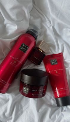 @ritualsofficial Red Skin Care Aesthetic, Red Perfume Aesthetic, Red Parfum, Rituals Skincare, Rituals Cosmetics, Rituals Products, Pampering Routine, Massage Benefits, Body Balance