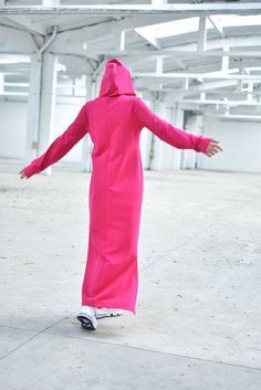 "Hot Pink Dress, Loose Maxi Dress, Hooded Dress ◈ Stylish and chic fashion is our shared dream! You can be sure that this piece is made with a lot of love and craftsmanship. ◈ S I Z I N G ◈ The model wears size S and the length of the item is approximately 135 cm. This item is available from XS to 4XL. Please, have a look at my Size Chart below before placing your order. The model in the picture is 63'' (160 cm) tall. ◈ D E L I V E R Y ◈ This item will be shipped in up to 5 days after your order Avant Garde Dress, Avant Garde Dresses, Dress Streetwear, Hot Pink Dress, Dress Stylish, White Linen Dresses, Loose Maxi Dress, Hot Pink Dresses, Hooded Dress