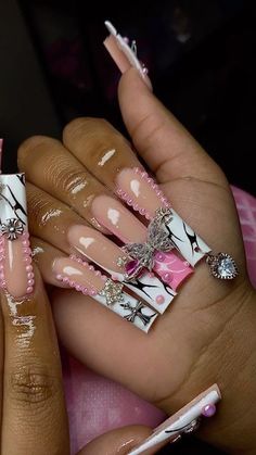 Encapsulated Money Nails, Extra Nails Designs, Colorful Tattoos For Black Women, Birthday Sets Nails, Free Style Nails, Baddie Bling Nails, Exotic Nail Designs, Extra Birthday Nails, Bad And Boujee Nails