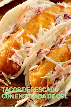 tacos de pescado con lasadde cole slaw