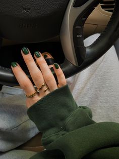 Hunter Green Nails Short, Dark Green Short Gel Nails, Dark Green Natural Nails, Dark Green Nail Inspo Short, Forest Green Dip Nails, Short Green Nails Gel, Green Manicure Short Nails, Green Basic Nails, Dark Olive Nails