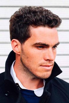 Men’s Short Thick Haircut, Short Curly Hair Men Haircuts, Ivy League Haircut, Male Haircuts Curly, Trendy We Fryzurach, Men's Hairstyle