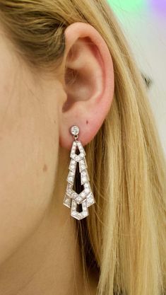 For Sale on 1stDibs - Platinum Diamond Dangling Earrings Circa 1940's Sixty Six Round Brilliant Cut Diamonds Weighing 3.2 Carats Approximately [GH VVS-VS] Diamond Dangling Earrings, Dangling Earrings, 2 Carat, Round Brilliant Cut Diamond, Brilliant Cut Diamond, Round Brilliant, Diamond Earrings, Diamond Cuts, Platinum