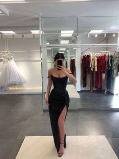 Prom Dresses Sequin, Dresses Long Formal, Gowns Black, Classy Prom, Black Formal Dress, Dresses Sequin, Princess Prom Dresses, Gorgeous Prom Dresses, Long Formal Gowns