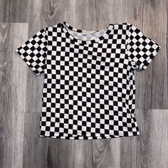 Great Material Never Worn Perfect Condition Black And White Crew Neck Tops For Spring, Casual Black And White Cotton Top, Black And White Short Sleeve Top For Spring, Checkerboard Shirt, Bedroom Aesthetics, Black And White Shirt, Queen Of Hearts, White Shirt, Aesthetic Clothes