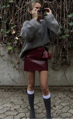 Fall Outfits Burgundy, Winter 2024 Fashion Trends Women, Burgundy Outfit Aesthetic, Burgundy Outfits For Women, Burgundy Outfit, Burgundy Skirt