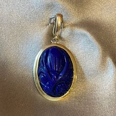 Stunning Vintage Lapis Pearl Enhancer. The Lapis Is Delicately Carved In A Floral Design. The Bail Opens In The Back To Allow It To Be Added To Any Sized Chain Or A Beaded Necklace. Marked And Tested 14k. Wear It Alone Or Layered With Other Necklaces. Measures 1.25” From The Top Of The Enhancer To The Bottom Of The Pendant. Lapis Lazuli Pendant, Lapis Lazuli, Womens Jewelry Necklace, Floral Design, Beaded Necklace, Jewelry Necklaces, Carving, Women Jewelry, Necklaces