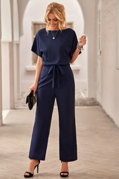 Cute Jumpers Jumpsuits, Women’s Jumpsuit, Hoco Jumpsuits, Loose Pants Outfit Classy, Jumpsuits For Women Classy Casual, Tops To Wear With Wide Leg Pants, Office Jumpsuit, Jumpsuit Designs, Casual Jumpsuits For Women