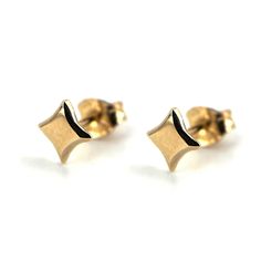 Our Riveted Sparkle Studs are made from tiny shimmering faceted antique shoe buckle rivets that have travelled through time more than two centuries before being elevated to fine jewelry. Customize with a 1.2mm diamond or sapphire Hand cast in solid 14 karat gold 7mm wide Please allow 4-6 weeks if item is made to order. Slow fashion takes time but believe us, it's worth it. Gold Diamond-shaped Earrings For Anniversary, Gold Diamond Earrings With Polished Finish Gift, Timeless Diamond Earrings With Polished Finish For Gifts, Gold Diamond-shaped 14k Earrings, Timeless Gold Diamond Earrings For Gift, Timeless Gold Diamond Earrings As Gift, Timeless Gold Diamond-cut Earrings, Timeless Gold Diamond Cut Earrings, Formal Yellow Gold Diamond-shaped Earrings