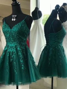 V Neck Emerald Green Lace Appliques Short Prom Dresses, Emerald Green Lace Homecoming Dresses, Emerald Green Formal Graduation Evening Dresses Emerald Green Homecoming Dresses, Neon Prom Dresses, Dresses Hoco, Short Green Dress, Dama Dresses, Green Homecoming Dresses, Hoco Dresses Short, 파티 드레스, Dresses Green