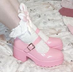 Pink Cute Purse, Kawaiicore Shoes, Dollete Shoes, Pink Clothing Aesthetic, Cutecore Shoes, Kawaii Heels, Cute Pink Shoes, Cute Platforms, Kawaii Boots