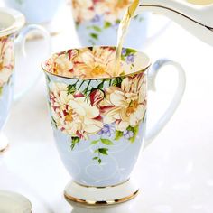 44249002672291 Tee Kunst, Vintage Coffee Cups, Bone China Tea Set, Pretty Tea Cups, Pretty Tea, Tea Sets Vintage, China Tea Sets, Ceramic Tea Cup, Tea Cups And Saucers