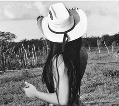 Mexico Pictures, Foto Cowgirl, Cowgirl Photo, Cute Selfie Ideas, Poses For Pictures