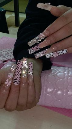 Junk Acrylic Nails, Really Long Nails, Hippie Nails, Hard Nails, Diy Acrylic Nails, Ombre Acrylic Nails, Grunge Nails