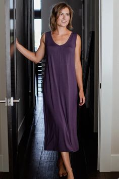 Sleeveless Dress For Night Occasion, Elegant Sleeveless Loungewear Maxi Dress, Elegant Sleeveless Maxi Dress For Loungewear, Elegant Sleeveless Maxi Lounge Dress, V-neck Stretch Sleep Dress, Stretch Sleeveless Lounge Dress, Sleeveless Stretch Maxi Dress For Loungewear, Stretch Dresses For Relaxation, Stretch Sleeveless Slip Dress For Loungewear