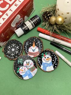 Artistro paint pens create stunning works of art on a variety of surfaces. Wood Snowman Ornaments, Snowman Ornaments Diy, Craft Kits For Adults, Art Sets For Kids, Wood Art Diy, Wood Snowman, Paint On Wood, Wood Slice Crafts