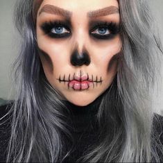 Halloween Makeup With Glasses, Skeleton Makeup Kids, Easy Skeleton Makeup, Witch Face Paint, Skull Face Makeup, Makeup With Glasses, Beautiful Halloween Makeup, Halloween Makeup Witch