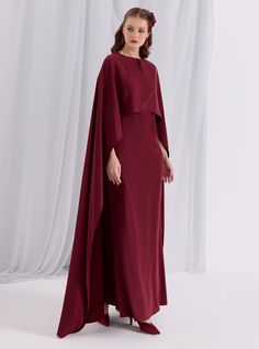 WF ATELIER Model height: 177 CM 100% Polyester Length: 150 cm Red Cape Evening Dress, Cape Dress, Model Height, Dress Collection, Cape, Knitwear, Tunic Tops, Dresses