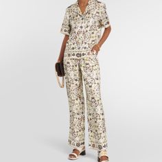 Tory Burch Ivory Pisces Dream Printed Silk Pants. Size 8 Euc The New Collection Revisits Signature Pieces In Beautiful Materials And An Ethereal Palette. Our Printed Pant Is Crafted In A Lightweight Silk Twill. Wear It With The Matching Shirt (Sold Seperately) For An Elevated Take On Pajama Dressing. 100 % Silk Tory Burch Outfits, Pisces Zodiac Sign, Silk Wide Leg Pants, Printed Silk Shirt, Twill Shirt, Pisces Zodiac, Silk Pants, Silk Twill, Printed Silk