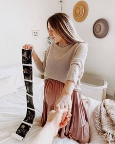 Maternity Shoot Outfit, Spring Maternity Outfits, Casual Maternity Outfits, Modern Maternity, Maternity Clothes Summer, Trendy Maternity Outfits, Pinkblush Maternity