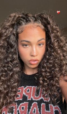 Hair Down Curled Styles, Hair Down Curled, Curly Hair Braids, Cute Curly Hairstyles, Curly Hair Styles Easy, Hairdos For Curly Hair, Curly Hair Inspiration