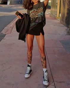 Mode Grunge Hipster, Look Legging, Mode Grunge, Rock Outfit, Looks Street Style, Looks Black, Mode Ootd, Modieuze Outfits, Emo Fashion