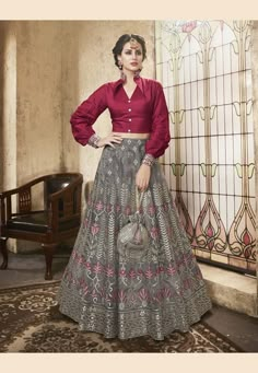 Icon Fashion, Organza Lehenga, Gaun Fashion, Lehenga Choli Online, Ghagra Choli, Party Wear Lehenga, Designer Party Wear Dresses, Trendy Blouse Designs