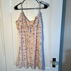 Never Worn Brand New Aesthetic Sundress, Floral Dress Formal, Dress Formal, Xl Dress, Sundress, Floral Dress, American Eagle Outfitters, American Eagle, Colorful Dresses