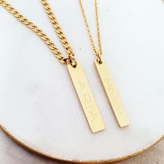 When you get a Gogo Lush couples set, that's when you know it's real! MATERIAL: stainless steel; 18k gold filled SIZE: women's 18 inches; men's 20 inches ✔ Non Tarnish ✔ Handmade ✔ Hypoallergenic ✔ Water Resistant Engraved Bar Necklace, Bar Necklace Personalized, Gold Necklace Set, Personalized Couple, Unique Handmade Jewelry, Engraved Necklace, When You Know, Cute Packaging, Matching Necklaces