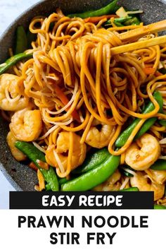 noodles held up with a pair of chopsticks over a frying pan Prawn Meals, Chinese Prawn Recipes, Thick Noodles, Garlic Prawns