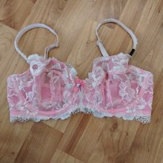 New With Tags Size 32d Body By Victoria Demi Lace Detail Unlined Underwire Victoria Secret Scents, Push Up Strapless Bra, Bling Bra, Victoria Secret Pink Bras, Lacy Bra, Beige T Shirts, Victoria Secret Body, Cute Bras, Seductive Clothes