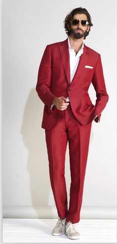 Fall Burgundy Wedding, Maximiliano Patane, Burgundy Dress Fall, Burgundy Wedding Theme, Red Tuxedo, Dinner Suit, Suits Men, 2 Piece Suit, Men Suit